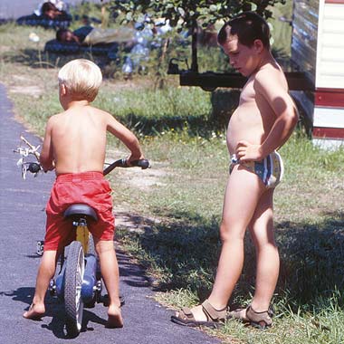 Enfants au camping à Messanges dans les années 90 dans les Landes