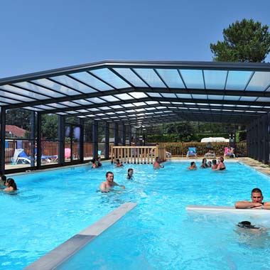 Pool with removable shelter at Moussaillon campsite in Messanges near Capbreton