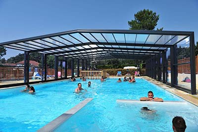 Piscina con refugio desmontable en el camping Moussaillon en Messanges cerca de Capbreton