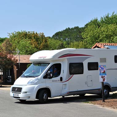 Motorhome coming out of a stopover in the Landes at Messanges at the Moussaillon campsite