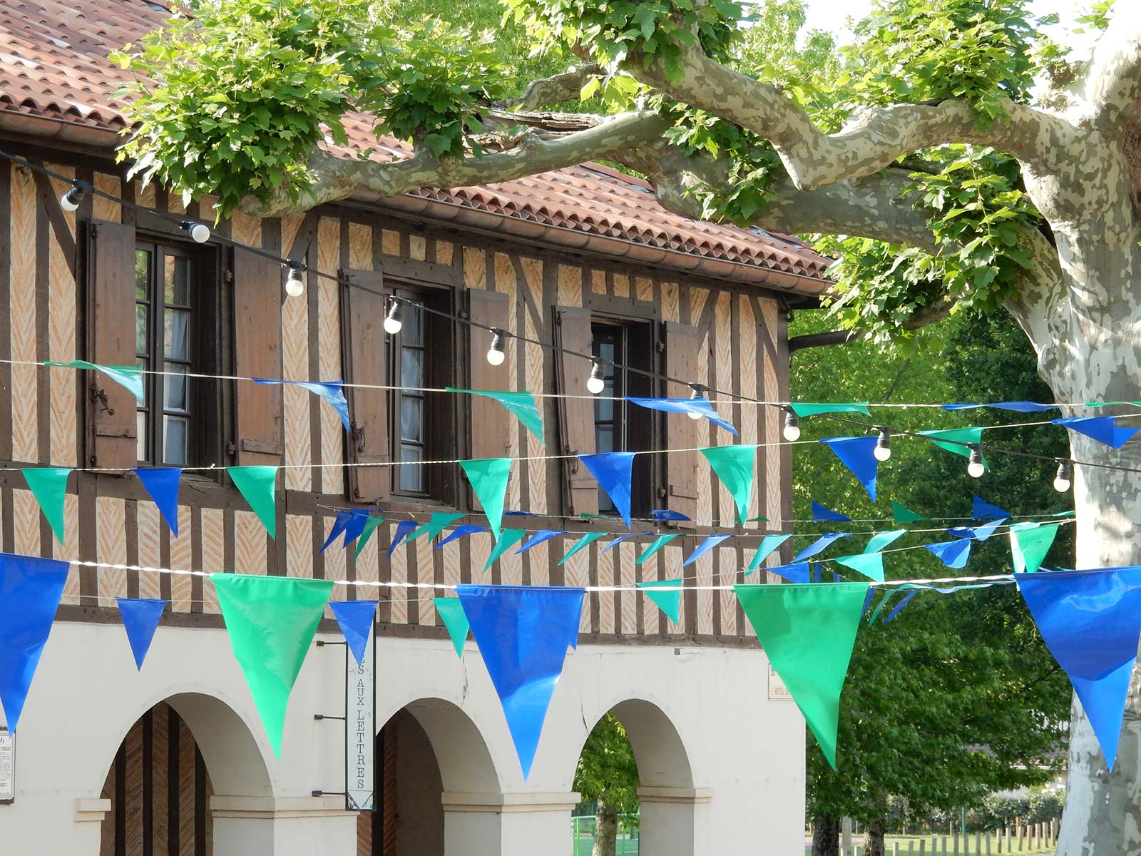 View of a facade in Moliets in the Landes near the Moussaillon campsite